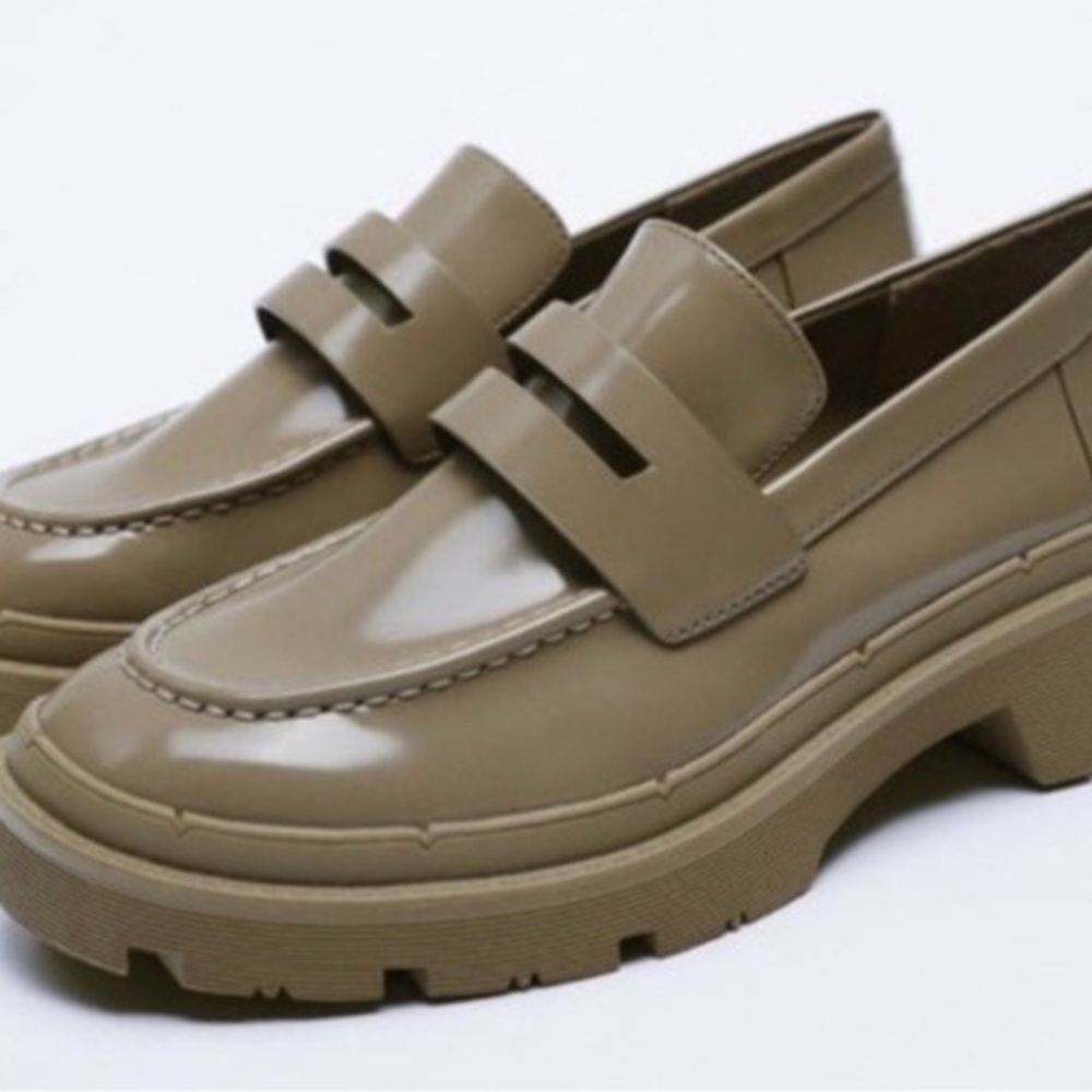 Zara Lugsole Glossy Loafers Womens EU37/US6.5-7 NWOT